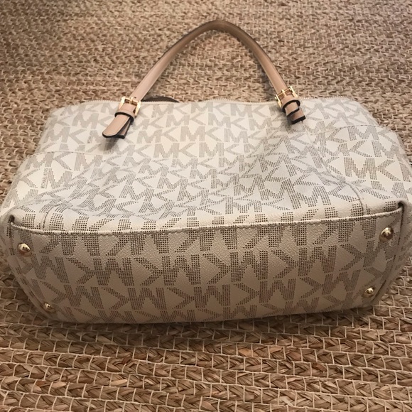 Michael Kors Purse - Picture 3 of 5